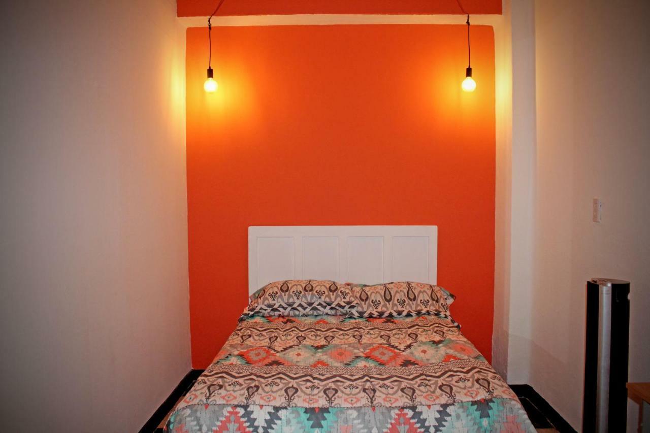 Hostal Americana Гвадалахара Экстерьер фото