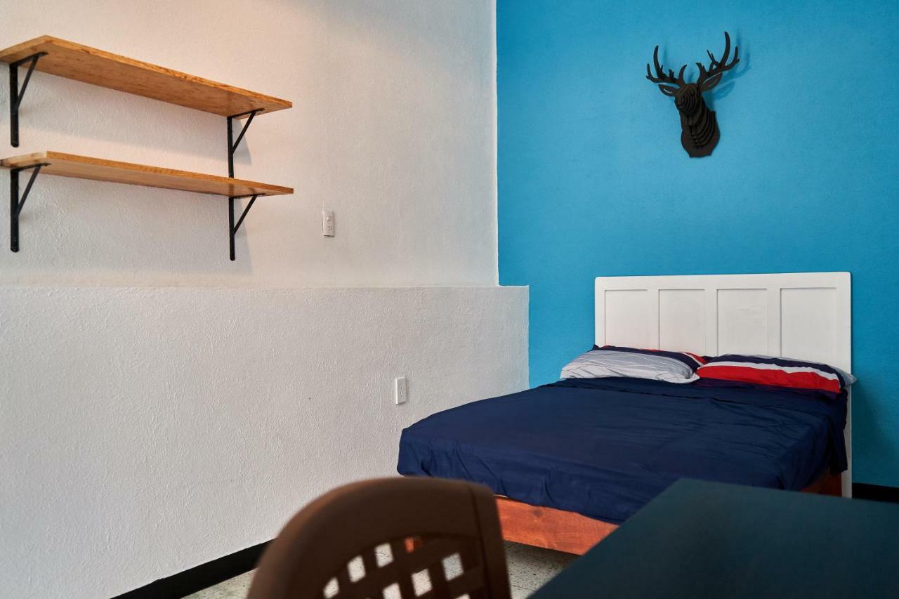 Hostal Americana Гвадалахара Экстерьер фото