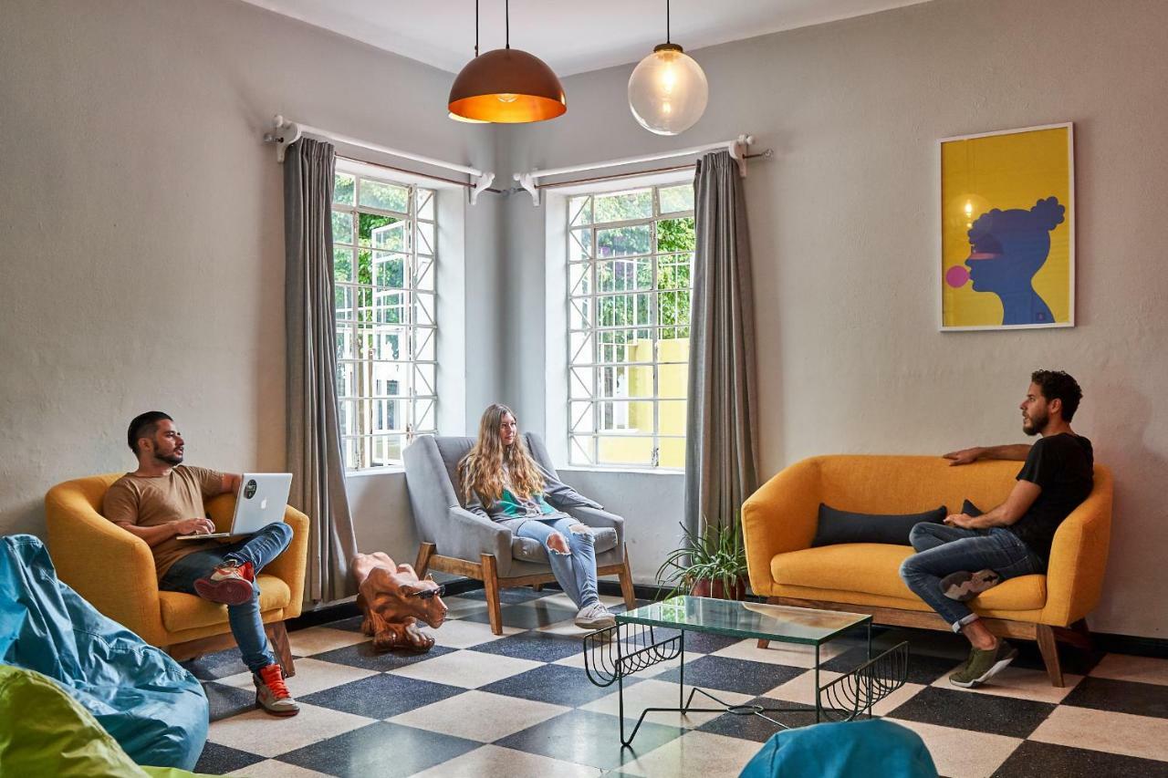 Hostal Americana Гвадалахара Экстерьер фото