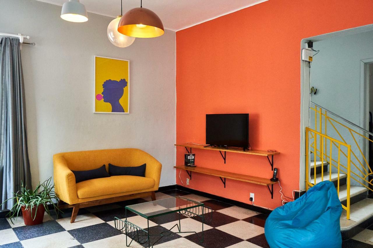 Hostal Americana Гвадалахара Экстерьер фото